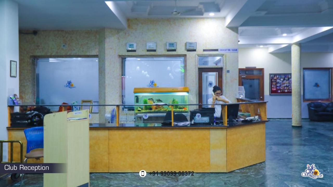 גנדהינאגר Infocity Club And Resort מראה חיצוני תמונה